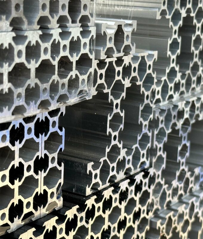 The No Fuss Extrusion System Company